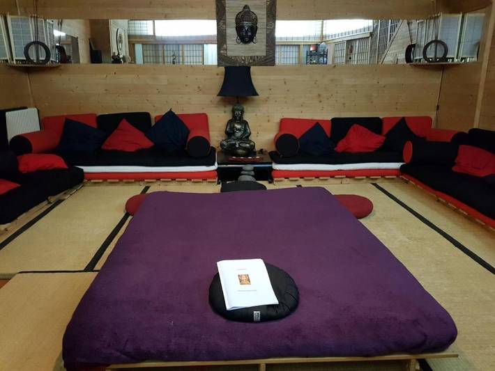 Gîte pour 2 personnes, avec piscine et sauna ainsi que jacuzzi et jardin à Guîtres - 4