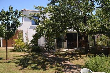 Location de vacances pour 9 personnes, avec balcon et jardin à L'Houmeau