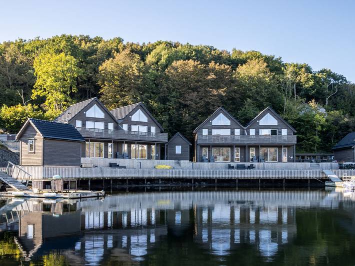 Feriehus for 8 personer, med Balkong og Terrasse i tillegg til Hage i Hordaland