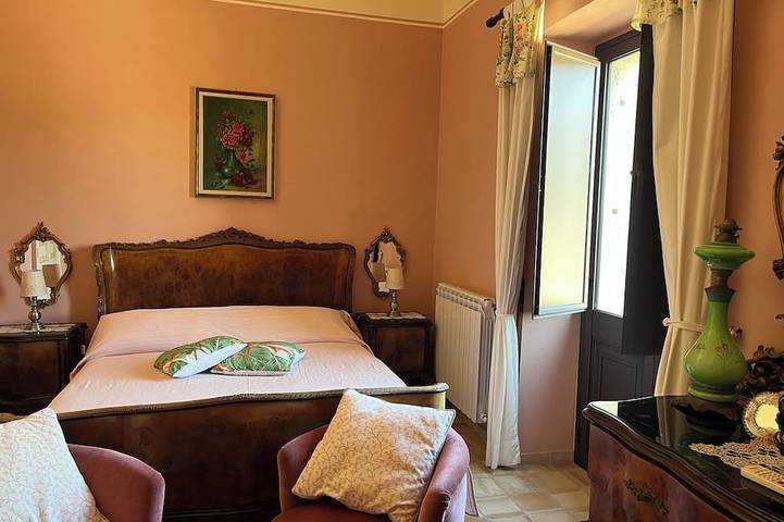 Gîte pour 3 personnes, avec terrasse à Graniti - 2