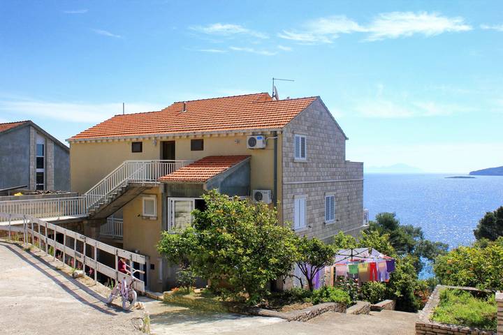 Ganze Wohnung, 1-Zimmer-Ferienwohnung am Strand Lumbarda, Korcula -a in Lumbarda, Korcula
