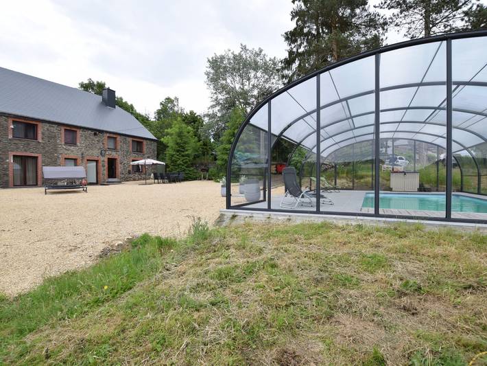 Gîte dans les Ardennes avec piscine chauffée in Ortho, La Roche-en-Ardenne