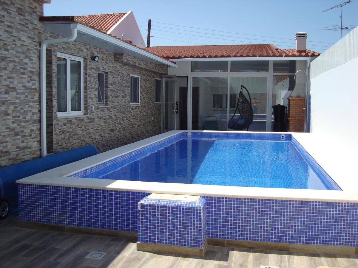 Three-Bedroom House in Chouto, Parreira e Chouto