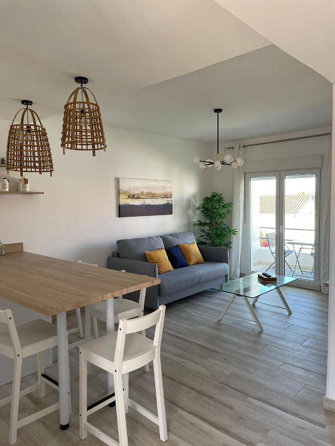 Apartamento para 4 personas, con jardín en Torreguadiaro