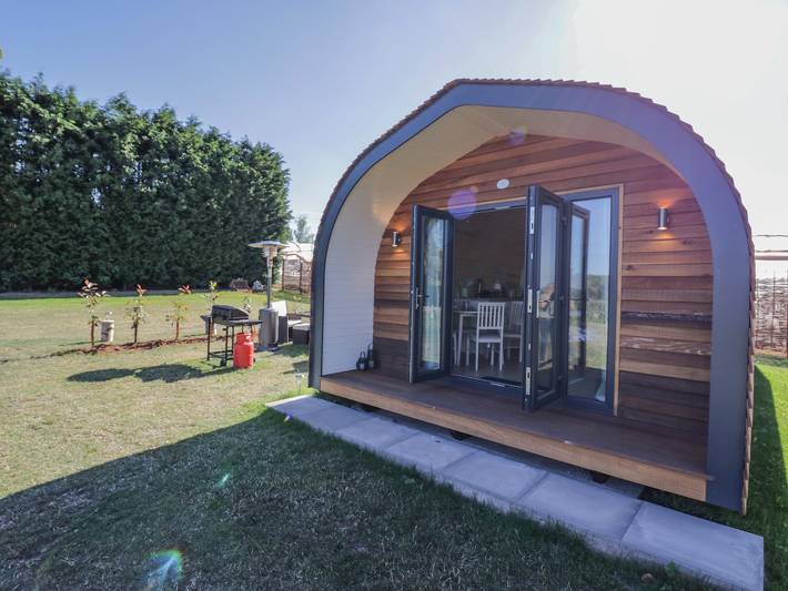 Cabane pour 6 personnes, avec jardin - 1