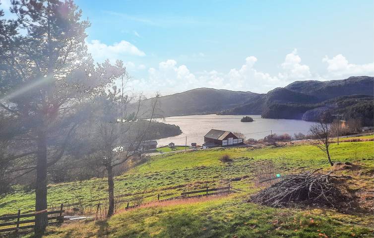 Ferienhaus für 6 Personen, mit Garten und Ausblick sowie Terrasse in Tingvoll - 4