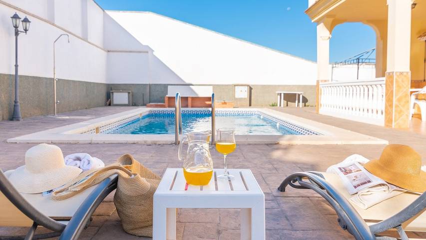 Casa rural para 10 personas, con balcón/terraza y piscina en Casabermeja - 2