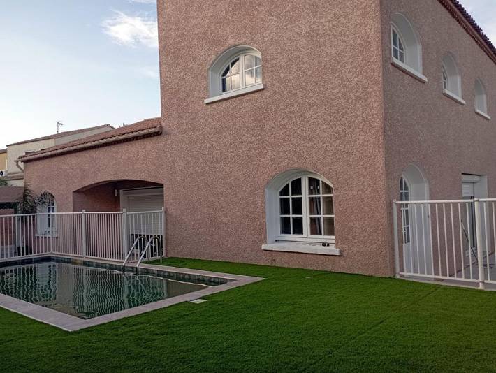 Villa pour 15 personnes, avec jacuzzi et jardin ainsi que terrasse et piscine, animaux acceptés à Valras-Plage - 4