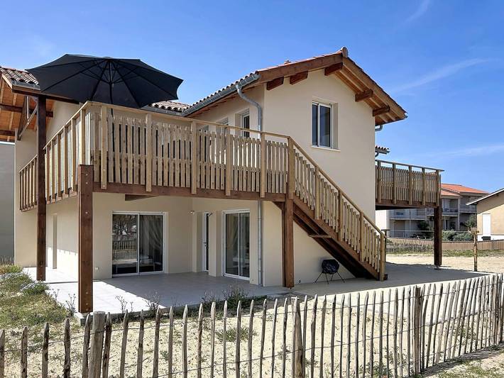 Villa for 10 people, with Terrace in South-west France