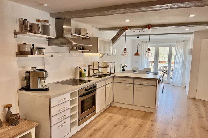 Ferienwohnung für 5 Personen, mit Whirlpool und Sauna sowie Garten, kinderfreundlich in Süderdeich