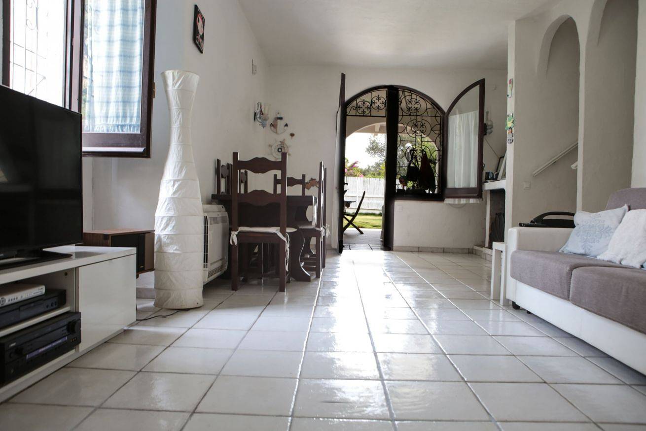 Ferienhaus für 6 Personen mit Balkon/Terrasse in Porto Columbu, Sarroch