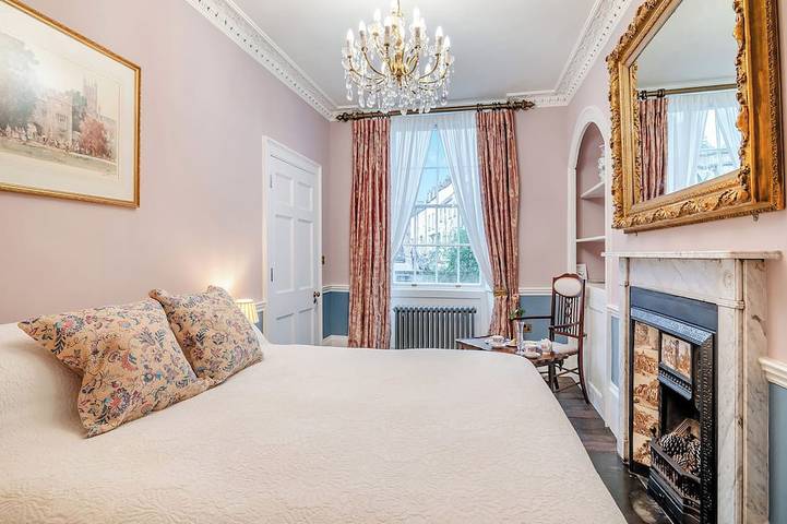 4 Schlafzimmer Unterkunft in Wells in Wells, Somerset