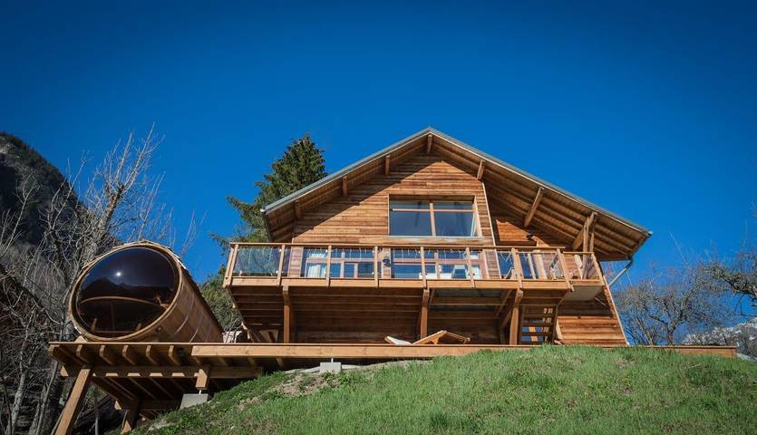 Chalet pour 10 personnes, avec Jacuzzi ainsi que Terrasse et Sauna à Vaujany