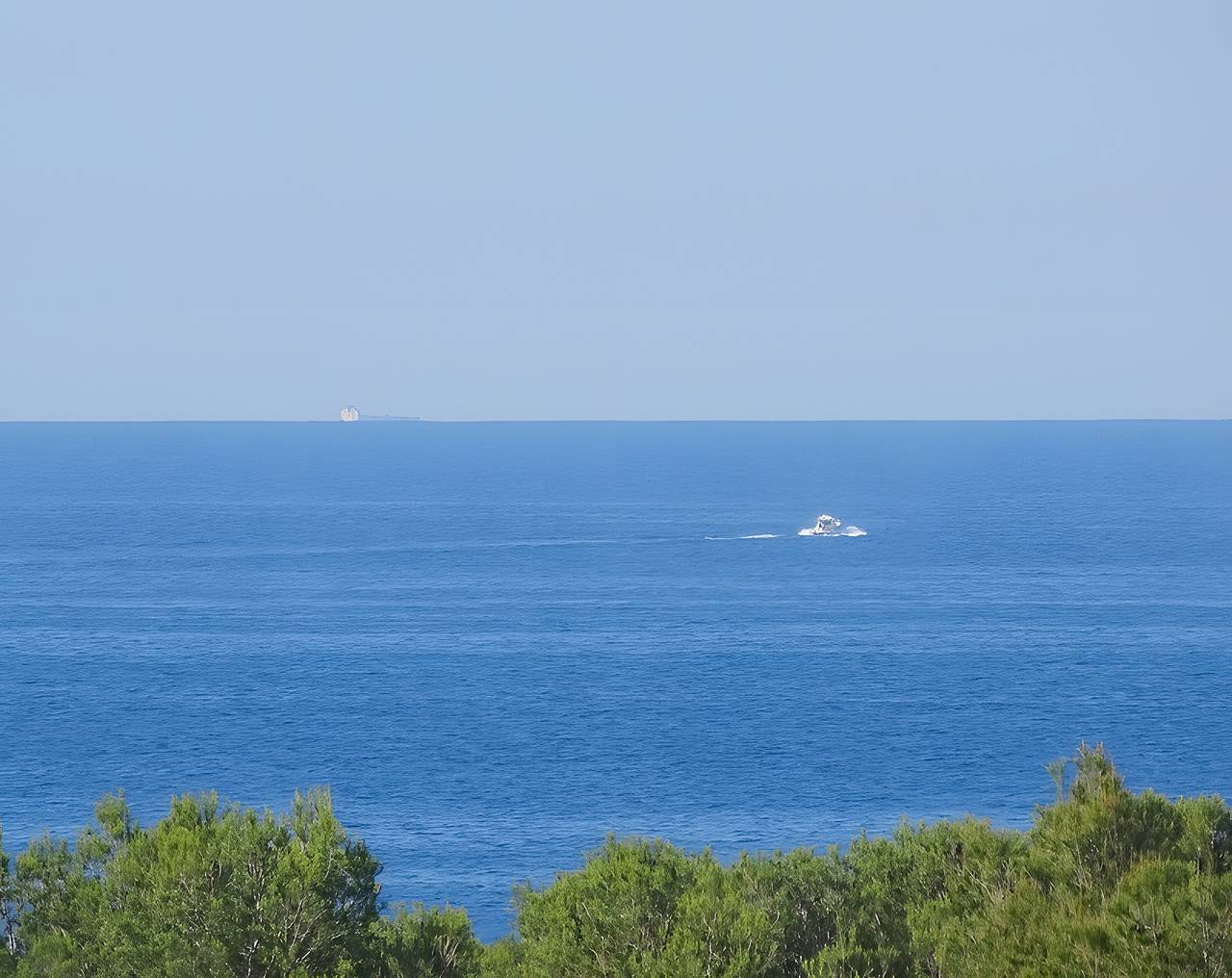 Appartement entier, Appartement 'Tres Beau T2 - 50 M' avec vue sur la mer, Wi-Fi et climatisation in Carry-le-Rouet, Côte méditerranéenne (France)