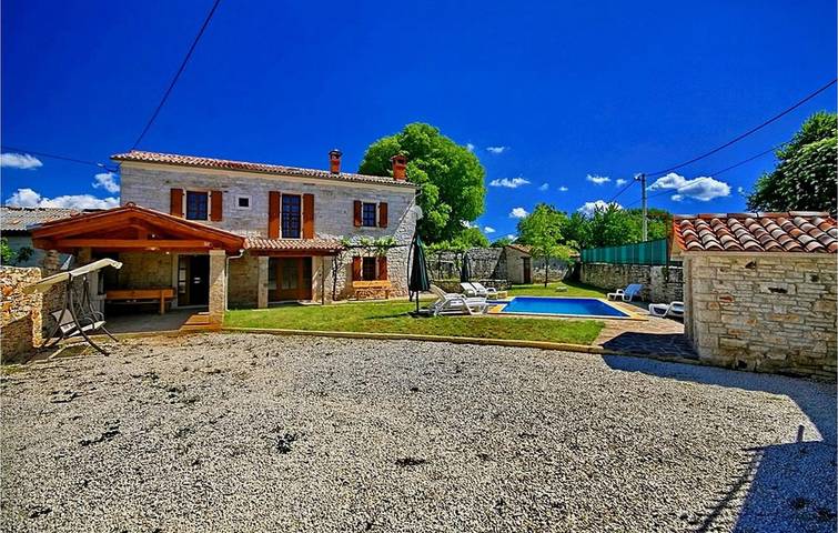 Ferienhaus für 8 Personen, mit Garten und Terrasse, kinderfreundlich in Istrien