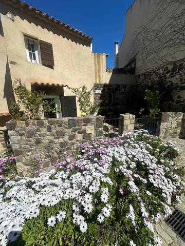 Cottage pour 4 personnes, avec vue et terrasse à Évenos