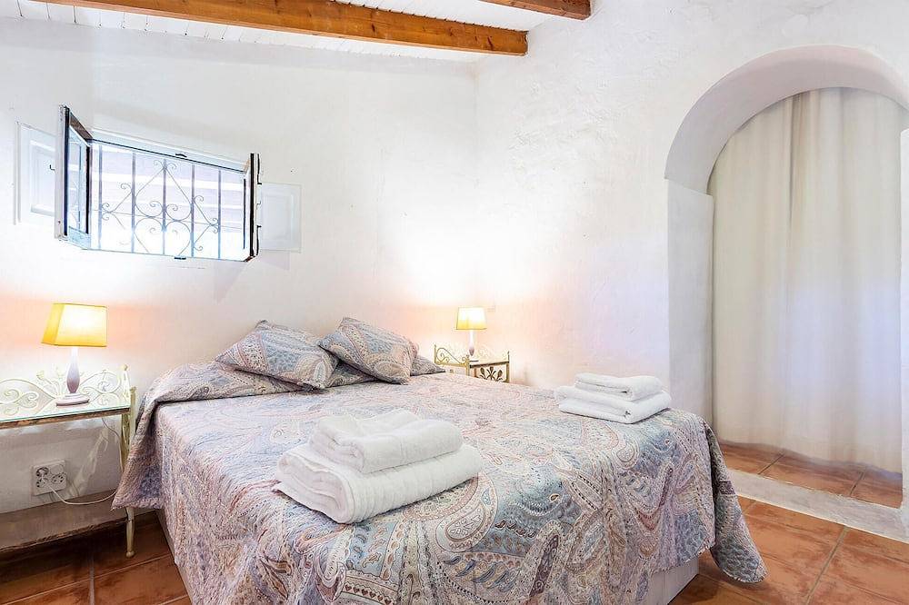 Awesome home in Rincón de la Victoria in Benalgabón, Rincón de la Victoria