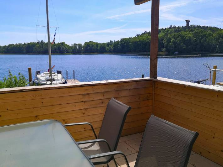 Ferienhaus für 4 Personen, mit Terrasse und Garten sowie Seeblick in Mecklenburgische Seenplatte - 2