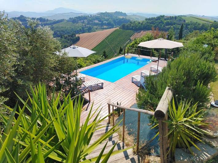 B&b per 2 persone, con piscina e giardino in Ripatransone