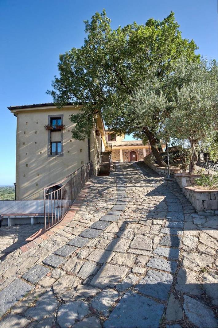 Maison de campagne pour 3 personnes, avec vue ainsi que jardin et piscine, animaux acceptés à Graniti - 4