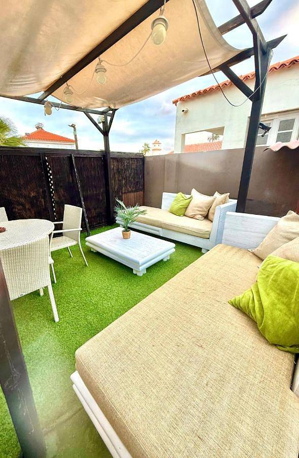 Apartamento de vacaciones para 4 personas, con jardín y piscina - 1