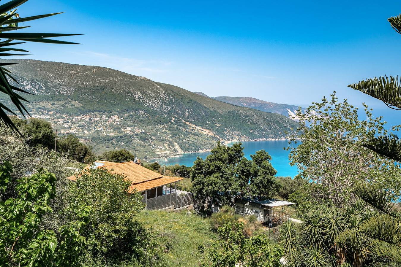 Apartamento 'Vangelis Studio 2' con vistas a la montaña, terraza y Wi-Fi in Cefalonia