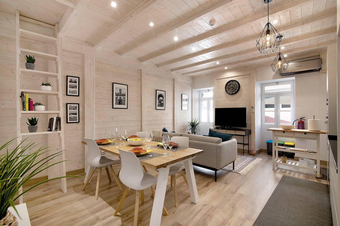 Appartamento intero, Appartamento per vacanze "Casa Na Travessa" con A/C e Wi-Fi in Sé (Faro), Faro Portogallo