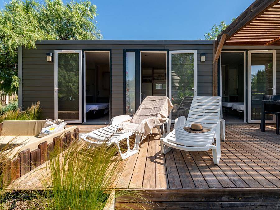 Flower Camping Le Rochelongue - Mobile home 4 persons - Mobile home Premium Plus 32m²-2 bedrooms - 2Sdb+Tv+Clim+Draps+Towels+Beds made+Final cleaning incl 4 pers in Cap d'Agde, Agde