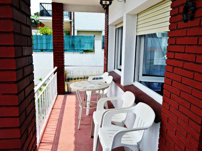 Ferienhaus für 8 Personen, mit Terrasse und Meerblick sowie Garten in Pineda de Mar - 2