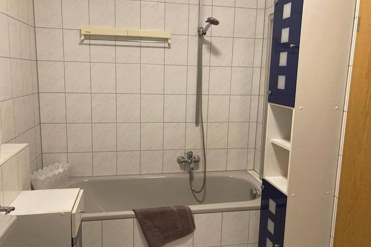 Ganze Wohnung, Moderne Fewo in Haundorf mit Terrasse und Balkon ebenerdig . Hunde willkommen in Haundorf, Fränkisches Seenland