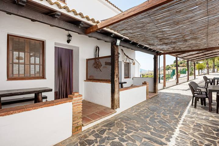 Ferienhaus für 6 Personen, mit Garten und Seeblick