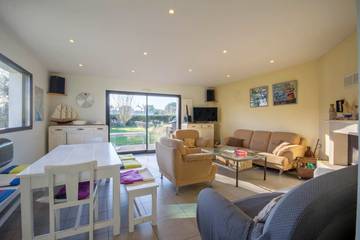 Gîte pour 6 personnes, avec jardin et terrasse dans Plage De Saint Cado Belz