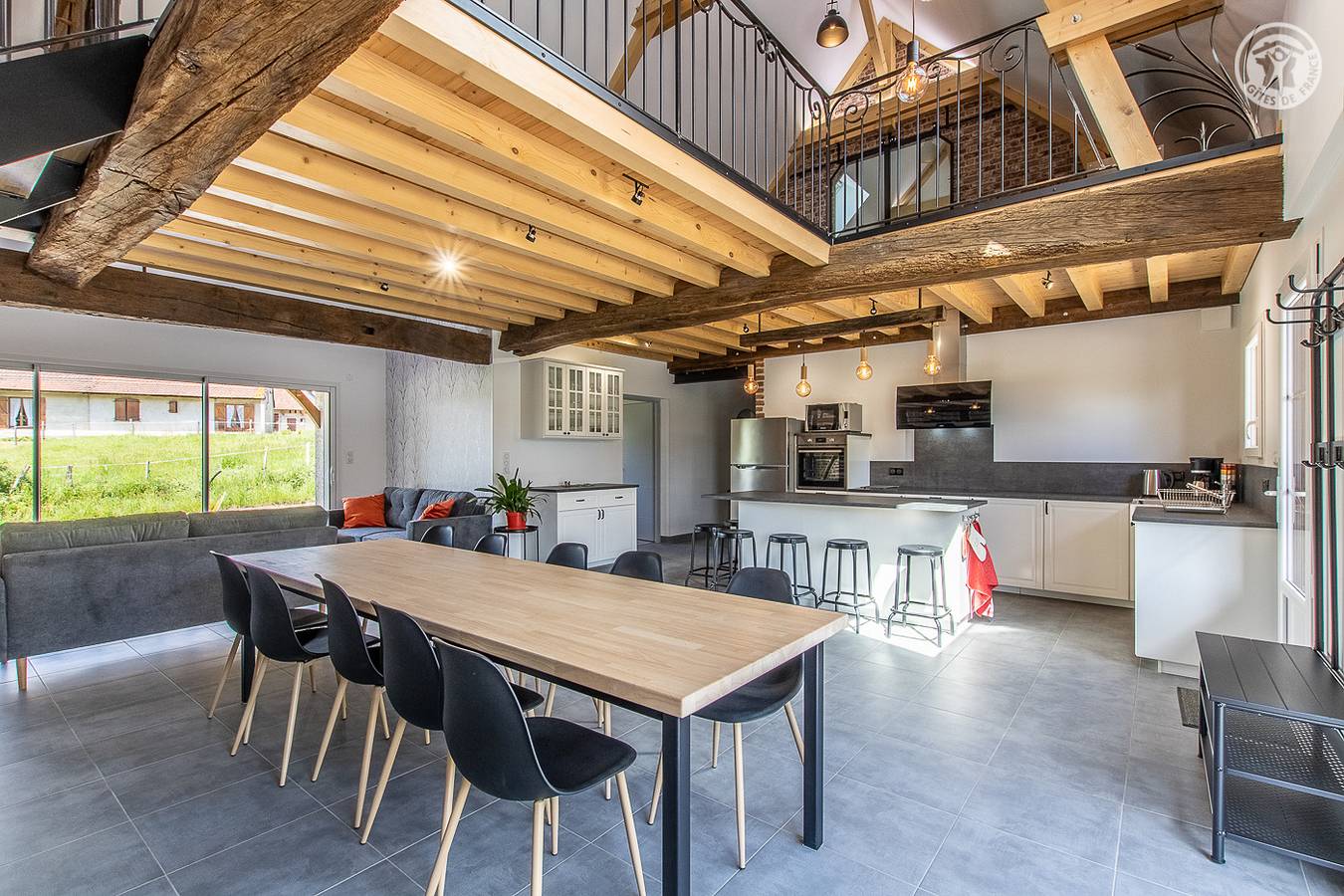 Gîte for 10 personer med terrasse in Saint-Usuge, Louhans region