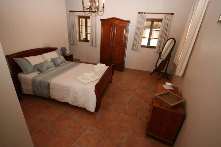 Gîte pour 8 personnes, avec jardin à Pailloles - 2