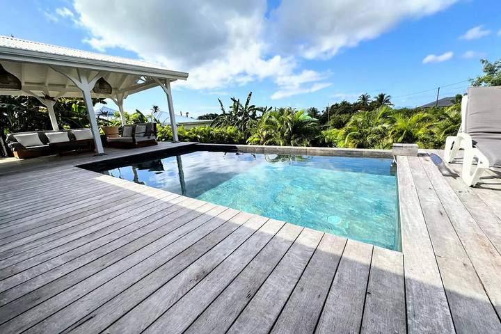 Villa pour 6 personnes, avec jardin et piscine