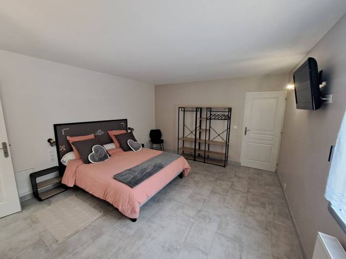 Chambre d’hôte pour 2 personnes, avec piscine et jardin, animaux acceptés dans Centre-Val de Loire - 4