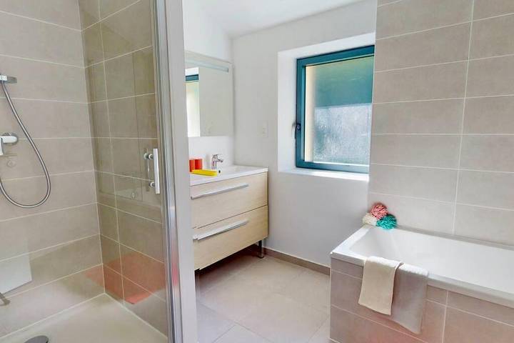 Location de vacances pour 10 personnes, avec jardin, adapté aux familles à Brignais - 2