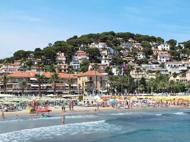 Entire apartment, 2 Rooms 4 People in Andora, Riviera di Ponente