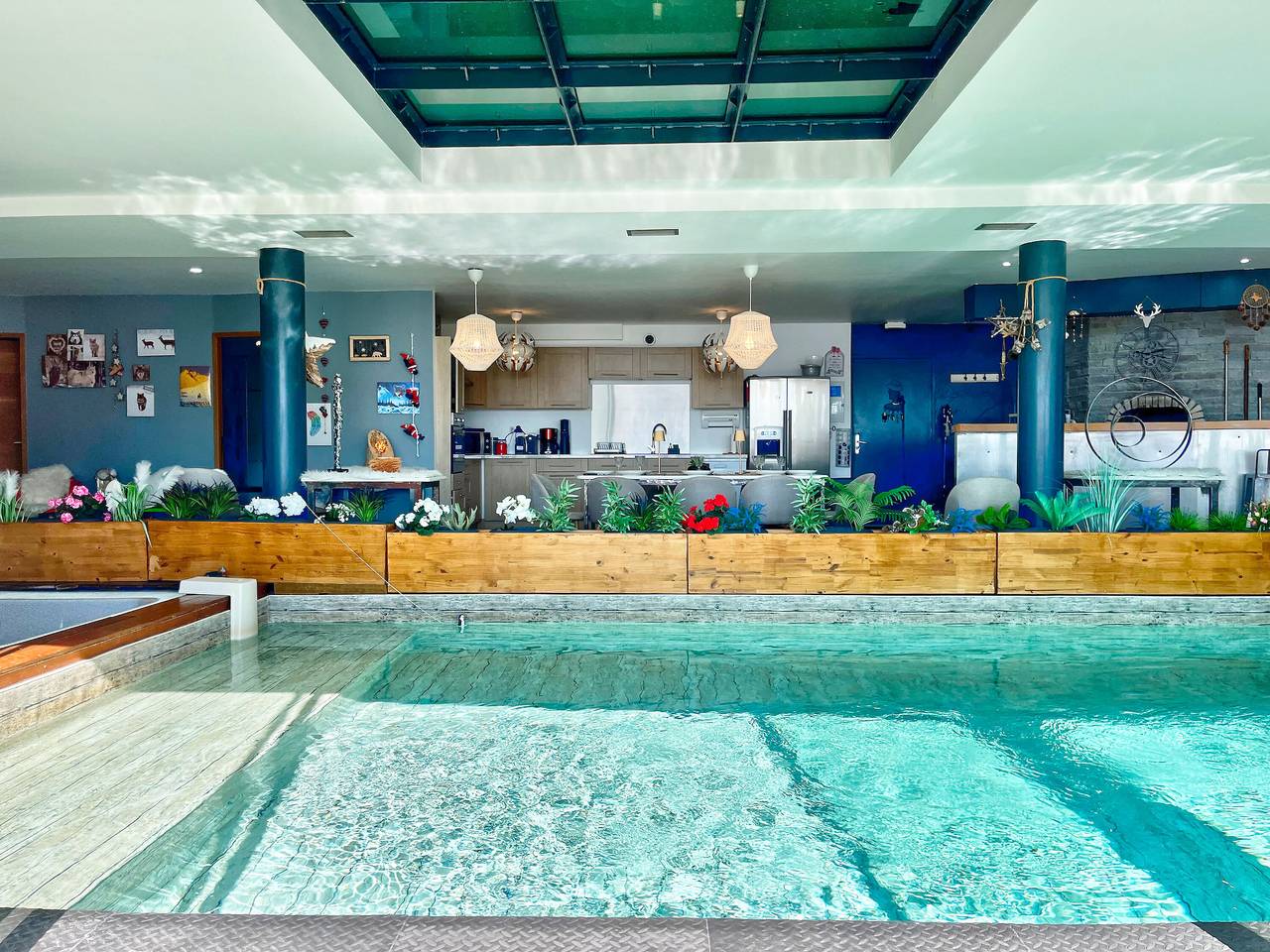 Ganze Wohnung, Appartement 'Vacances De Rêves' mit Bergblick, Innenpool, direkt an den Pisten in Chamrousse, Nationalpark Écrins