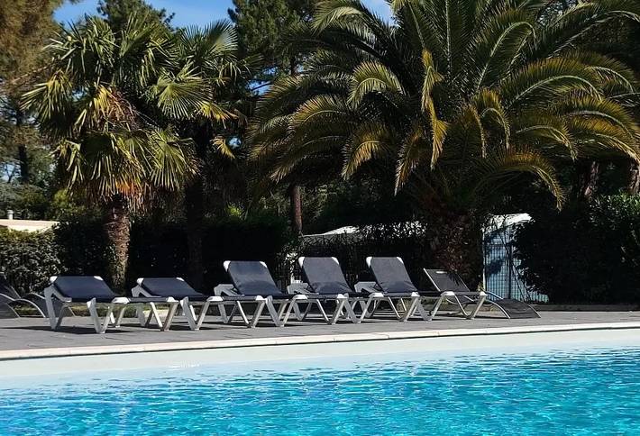 Camping für 4 Personen, mit Terrasse, mit Haustier auf der Ile de Re - 3