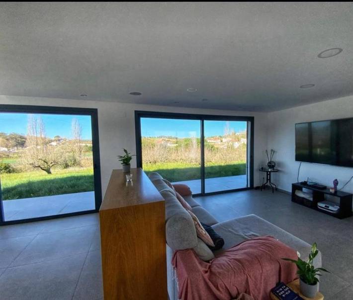 Three-Bedroom House in Bombarral, Leiria distrito