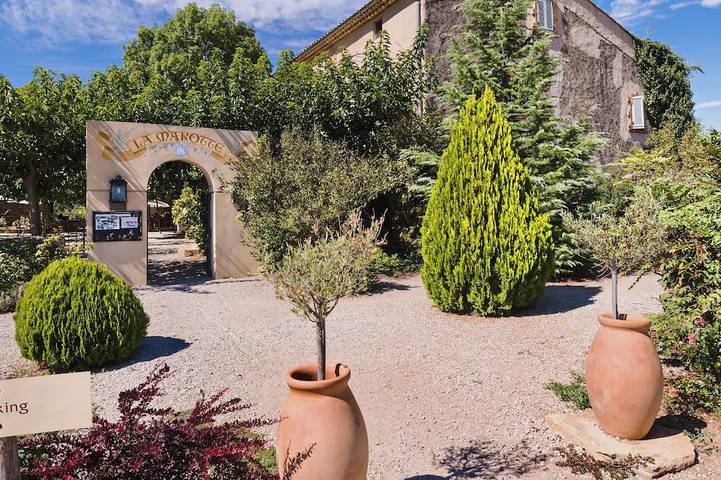 Gîte pour 11 personnes à Ollières