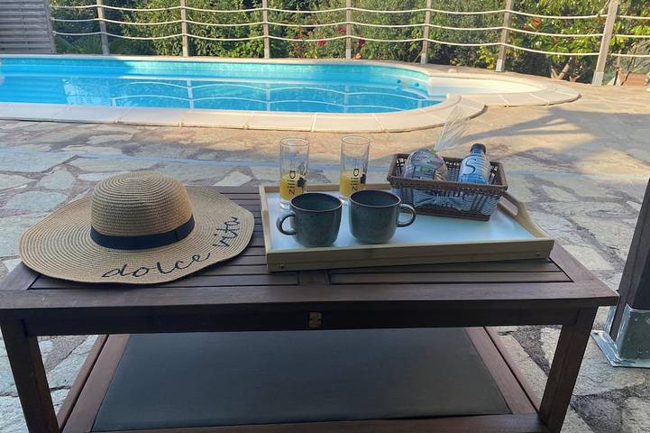 Maison de vacances pour 2 personnes, avec terrasse et jardin en Corse