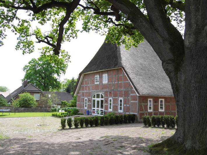 Ganze Ferienwohnung, Appartement/Fewo, Dusche und Badewanne, 2 Schlafr. in Eyendorf, Nordheide