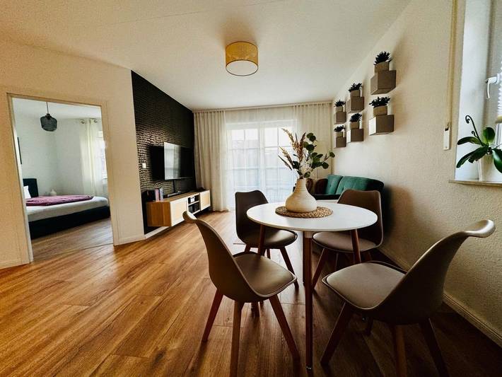 Ferienwohnung für 3 Personen, mit Ausblick und Terrasse sowie Garten