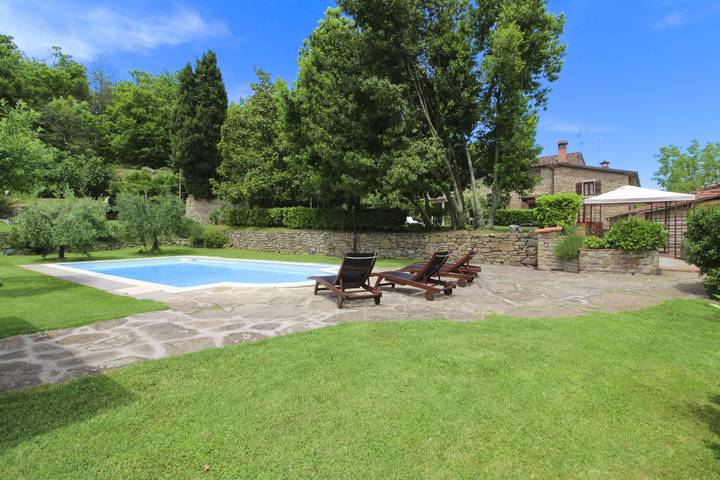Villa mit pool für 4 Personen, mit Garten und Pool in Italien