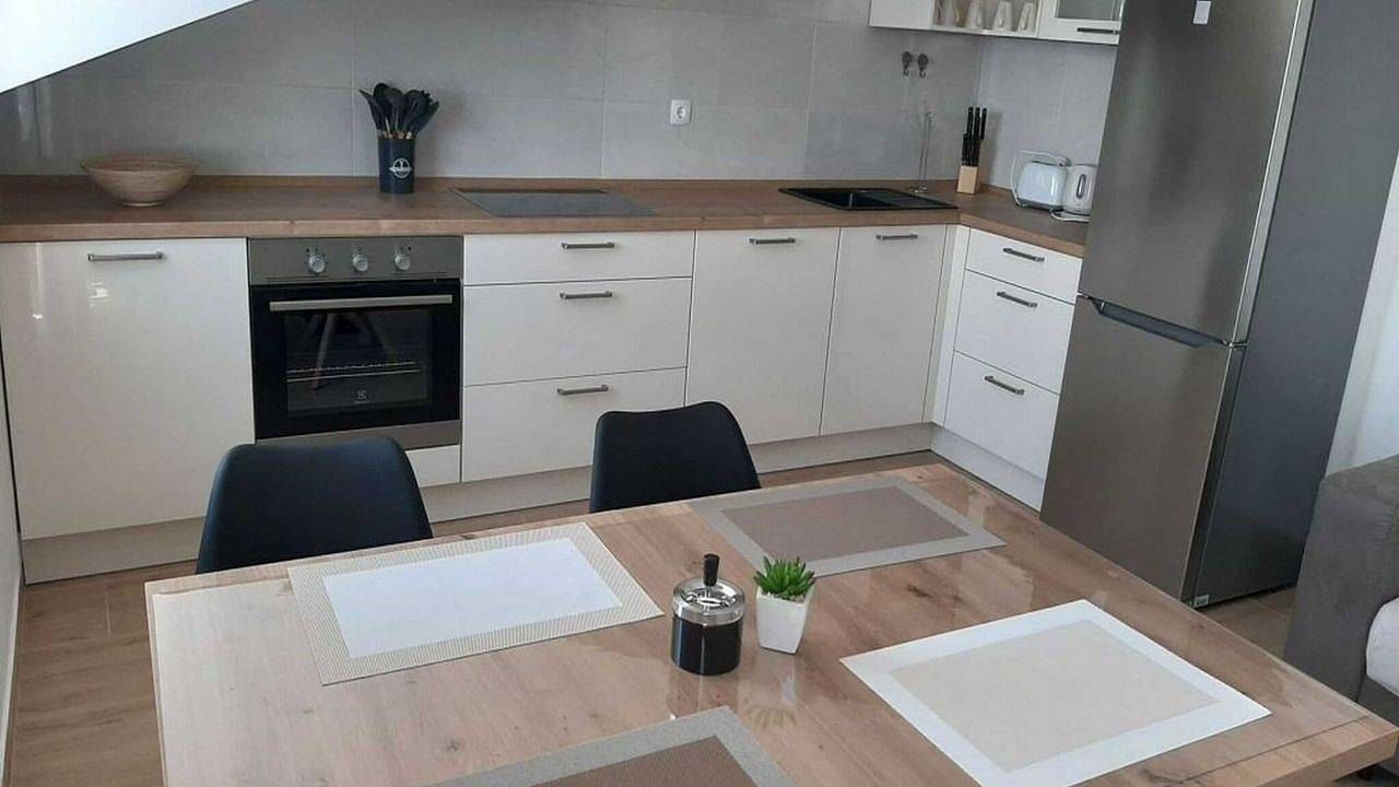Ganze Ferienwohnung, Ferienwohnung für 6 Personen (67 m²) in Jelsa in Zavala, Hvar