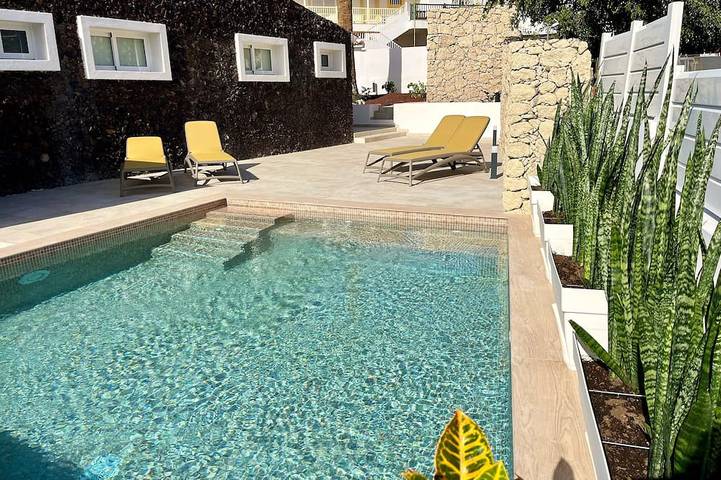 Villa pour 8 personnes, avec jardin ainsi que terrasse et piscine - 1