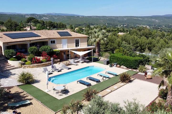 Villa für 6 Personen, mit Garten und Terrasse - 1