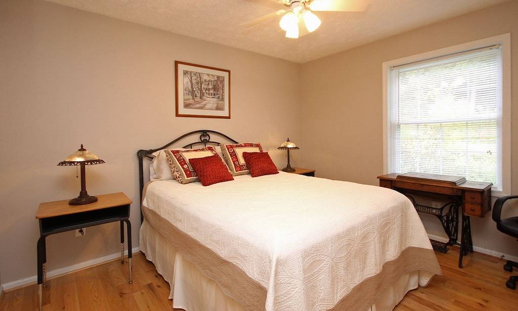 Vaquero Country Oasis in der Nähe von Brevard in Pisgah Forest, Transylvania County